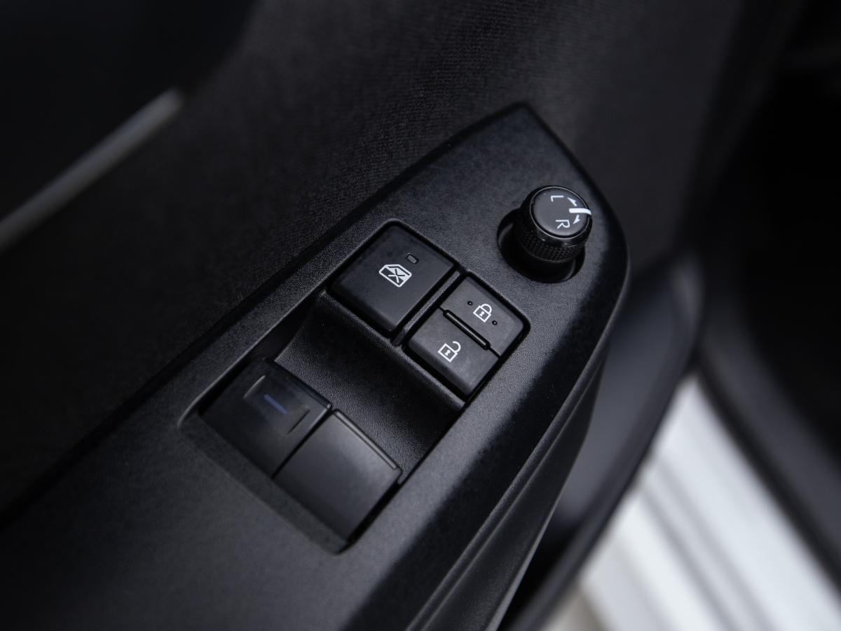 toyota-yaris-2022-gasolina-1490cc