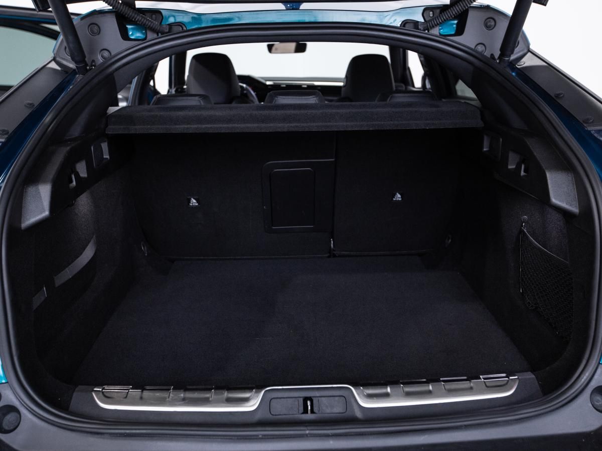 peugeot-408-2024-gasolina-1199cc