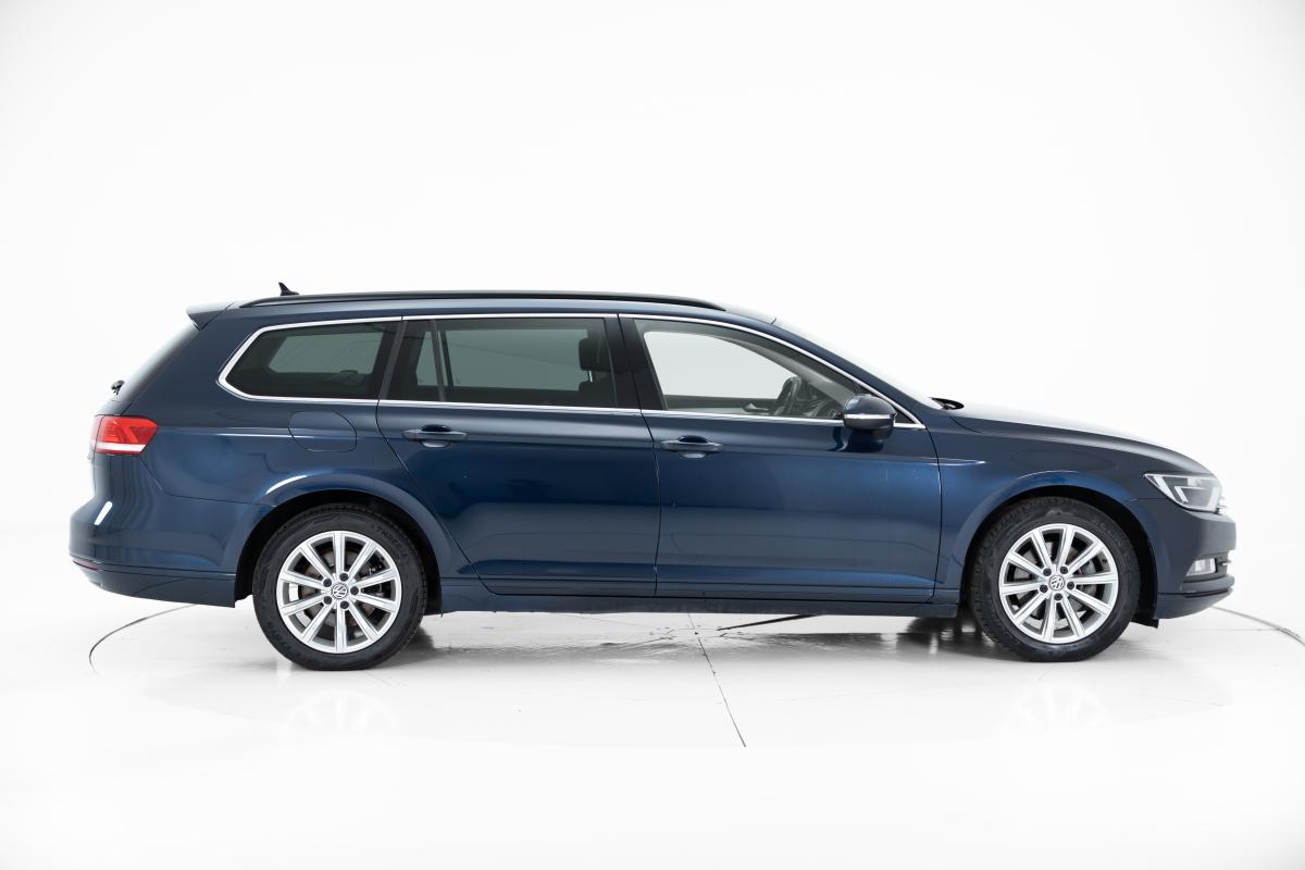 volkswagen-passat-variant-2017-diesel-1598cc