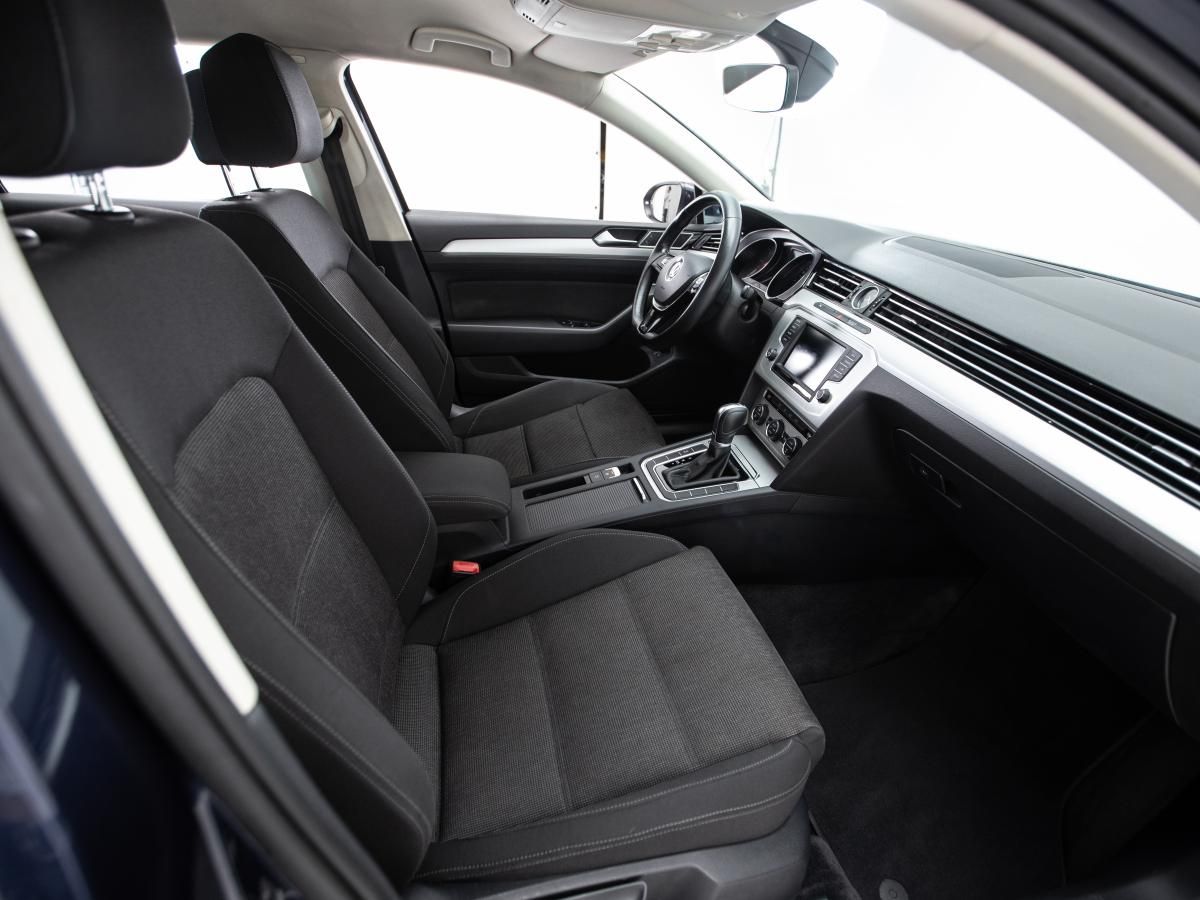 volkswagen-passat-variant-2017-diesel-1598cc