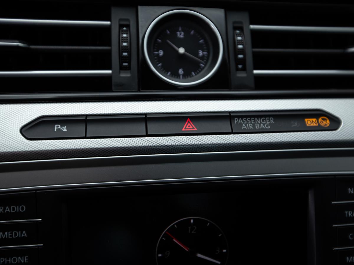 volkswagen-passat-variant-2017-diesel-1598cc