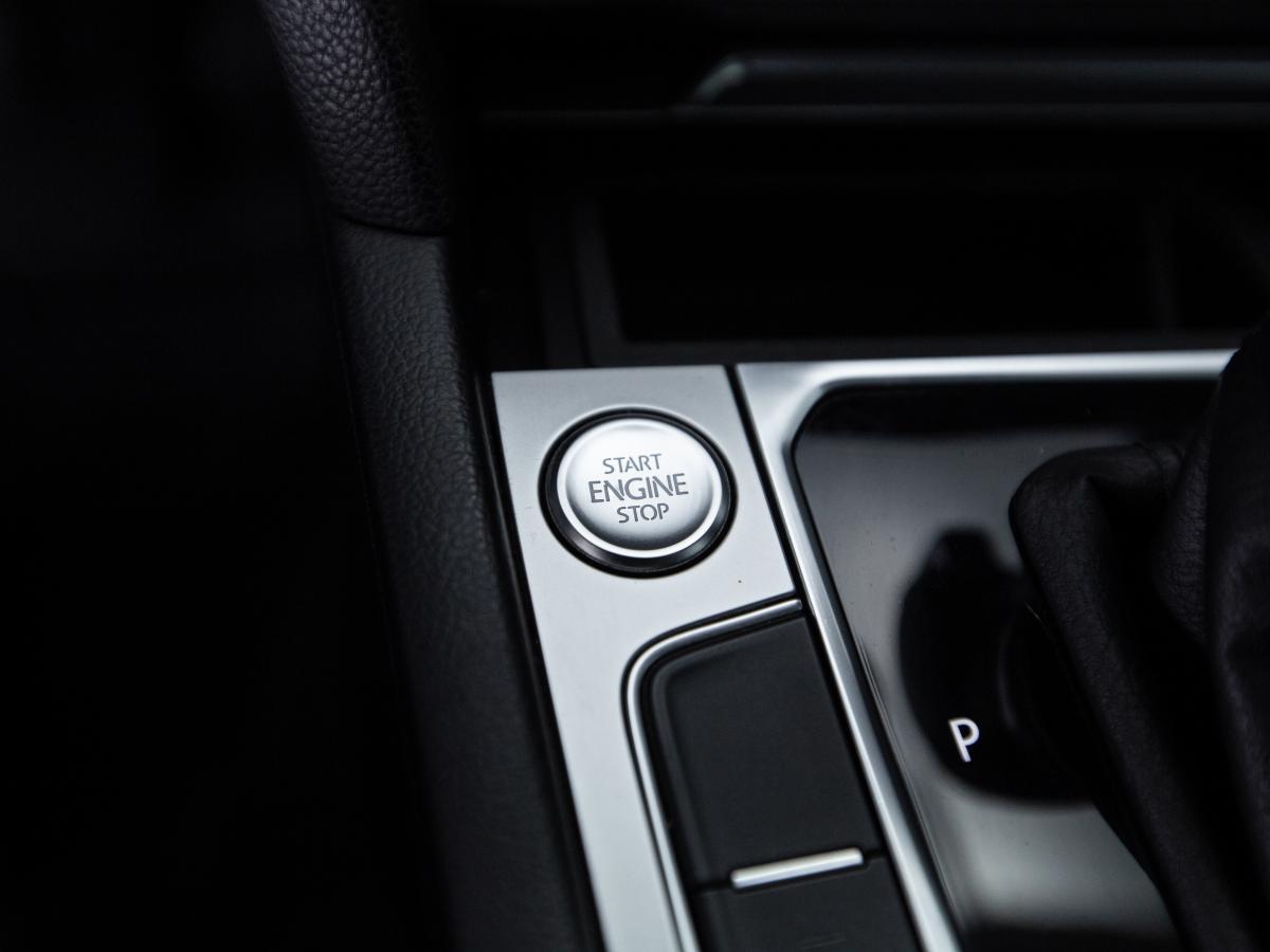 volkswagen-passat-variant-2017-diesel-1598cc