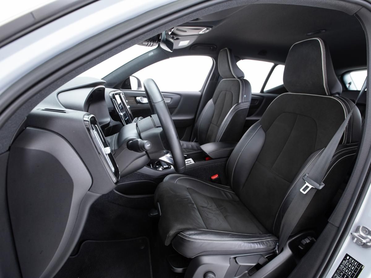 volvo-xc40-2022-hibrido-a-gasolina-1477cc