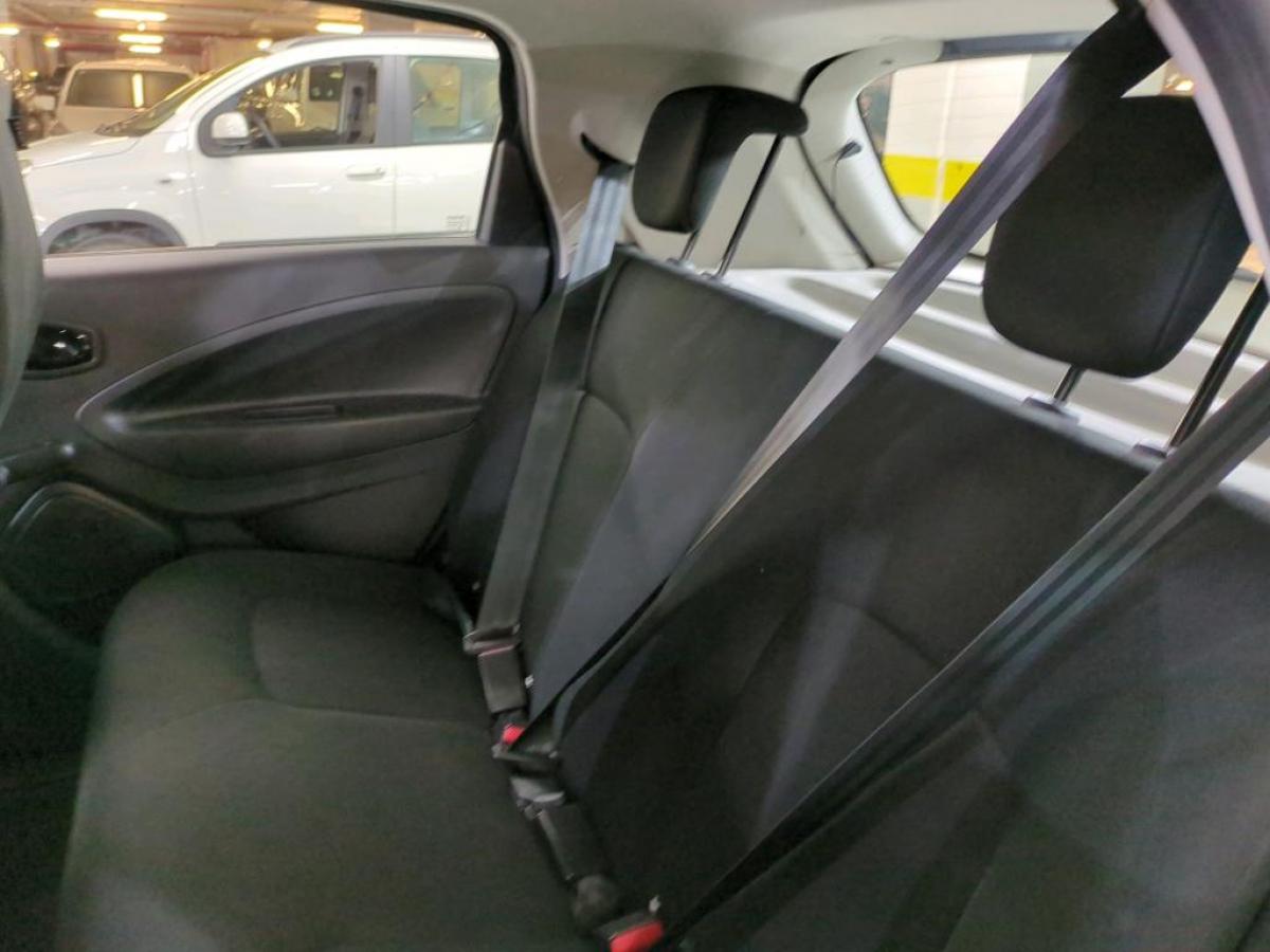 renault-zoe-2021-eletrico-0cc