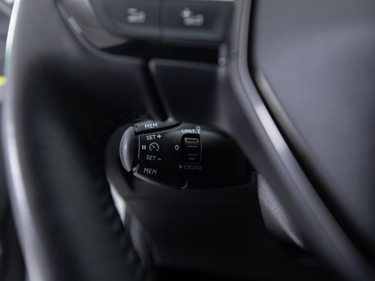peugeot-e-208-2022-eletrico-0cc