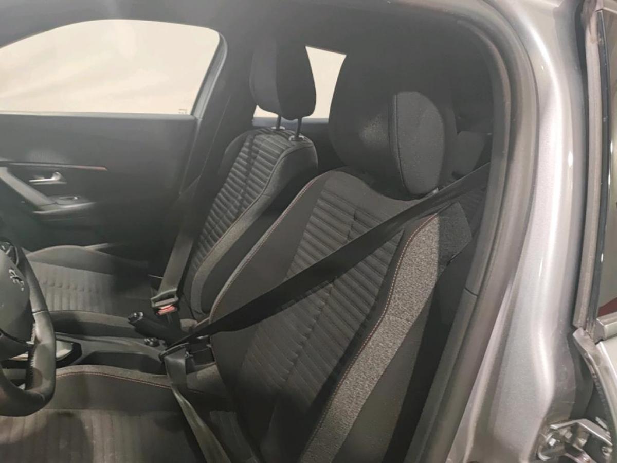 peugeot-2008-2023-diesel-1499cc