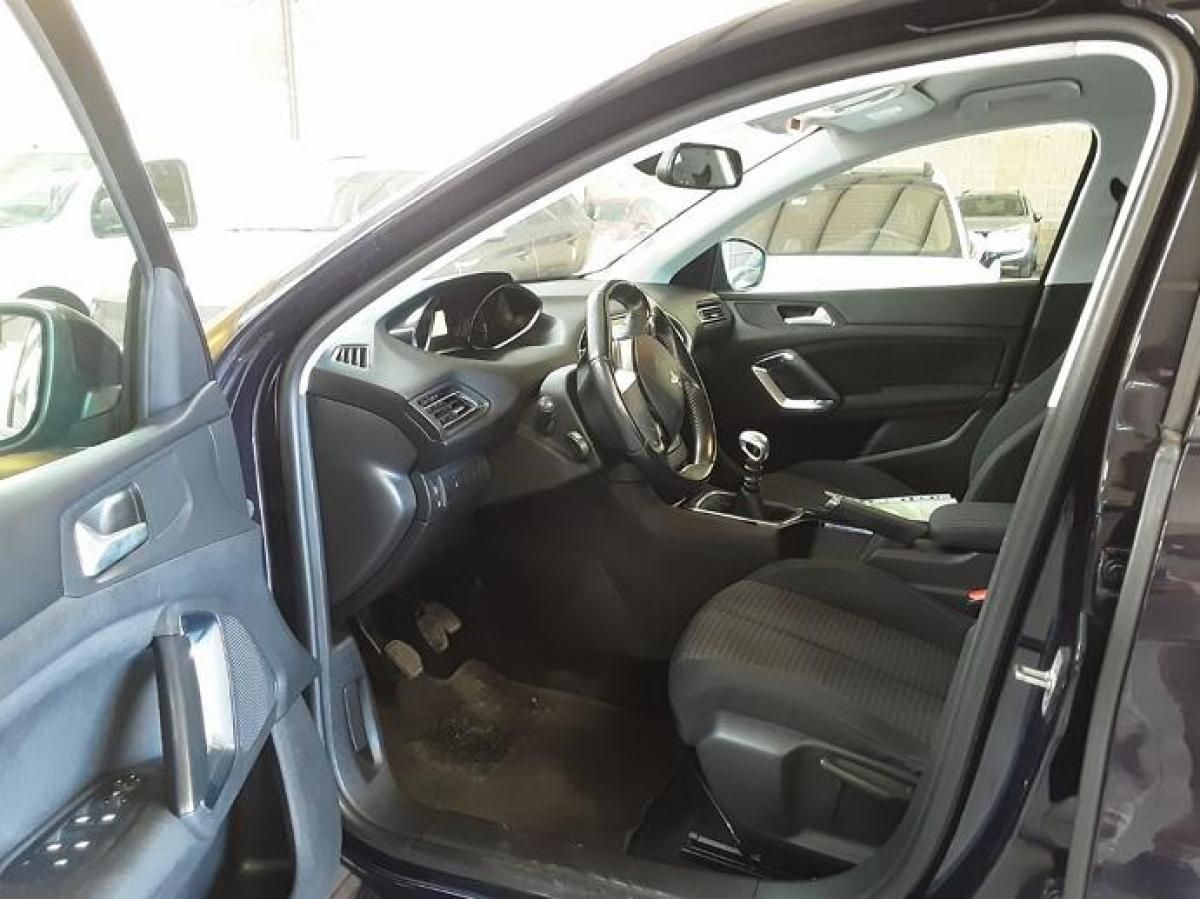 peugeot-308-2018-gasolina-1199cc