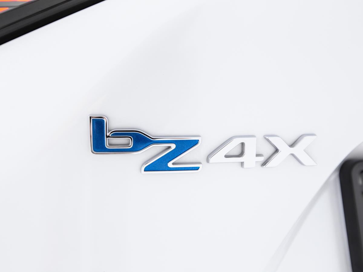 toyota-bz4x-2023-eletrico-0cc