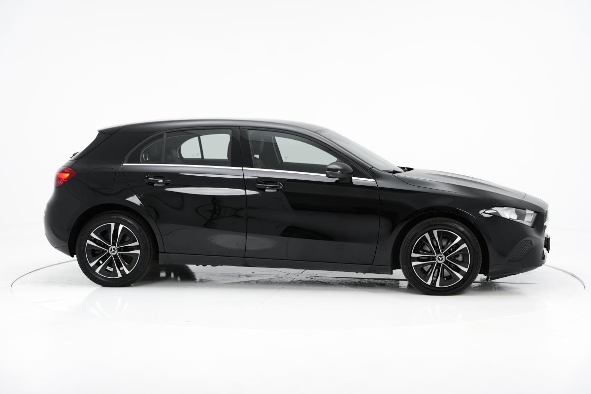 mercedes-benz-classe-a-2023-hibrido-a-gasolina-1332cc