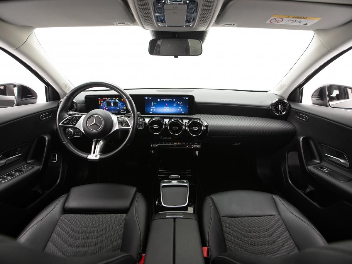 mercedes-benz-classe-a-2023-hibrido-a-gasolina-1332cc