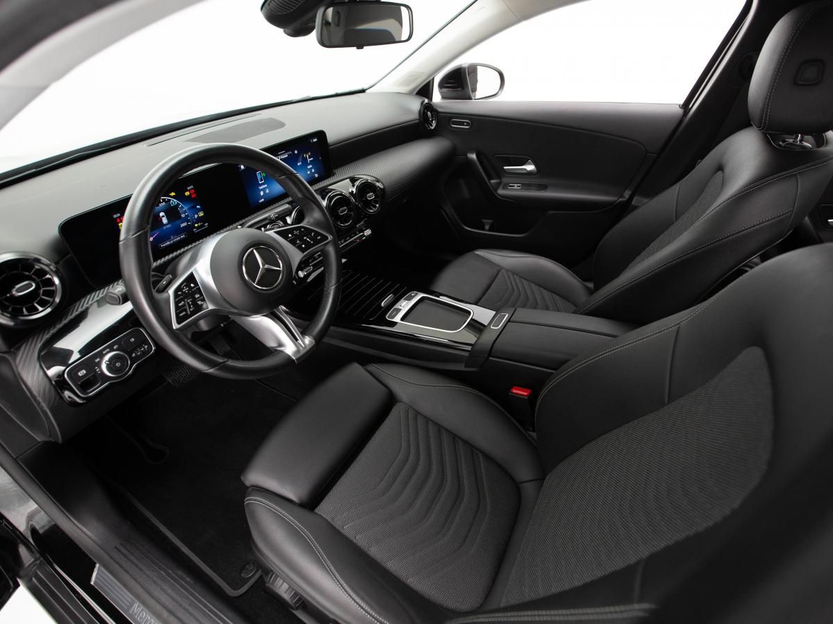 mercedes-benz-classe-a-2023-hibrido-a-gasolina-1332cc