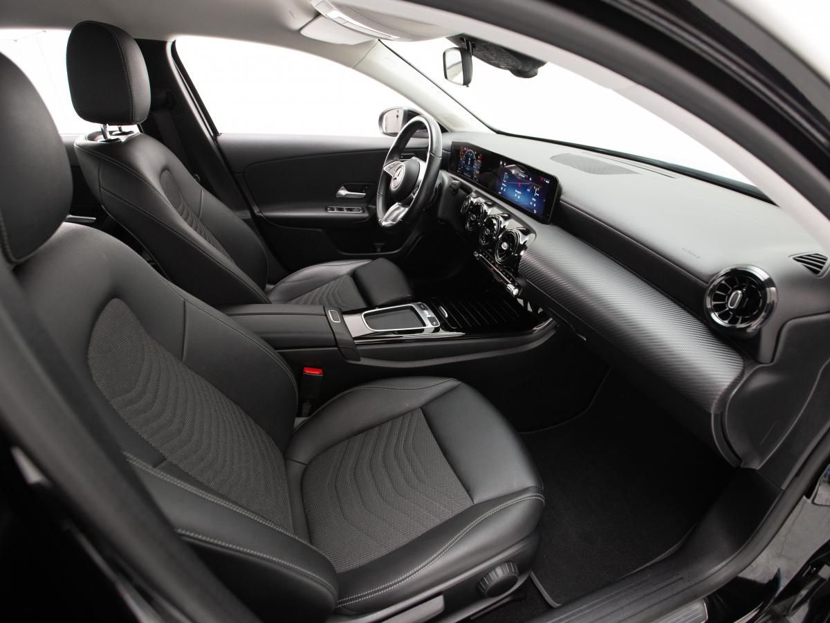 mercedes-benz-classe-a-2023-hibrido-a-gasolina-1332cc