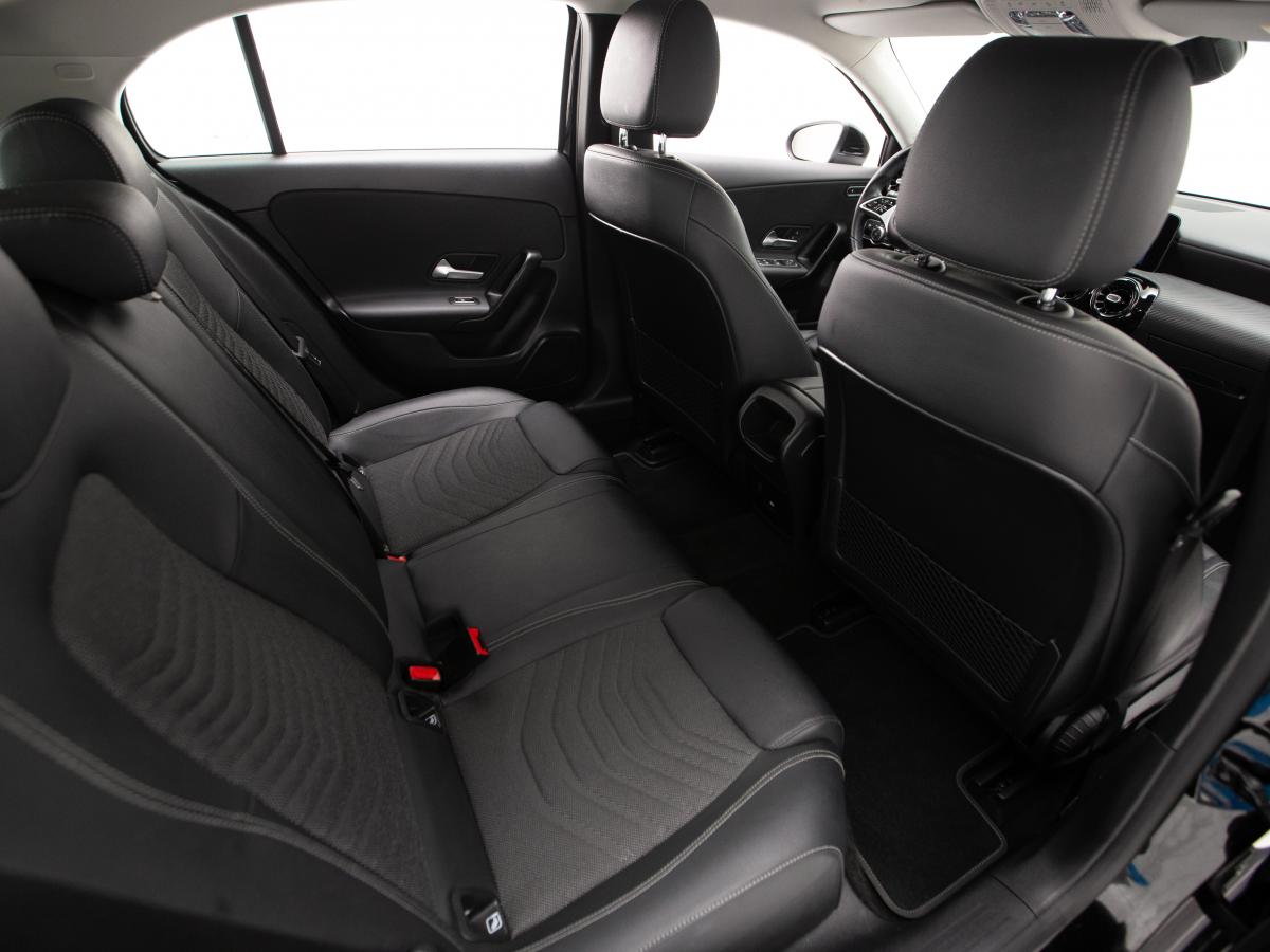 mercedes-benz-classe-a-2023-hibrido-a-gasolina-1332cc