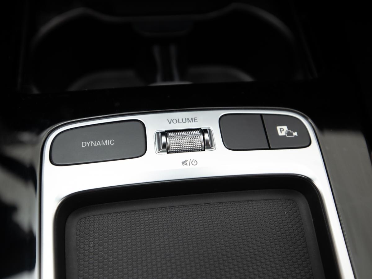 mercedes-benz-classe-a-2023-hibrido-a-gasolina-1332cc