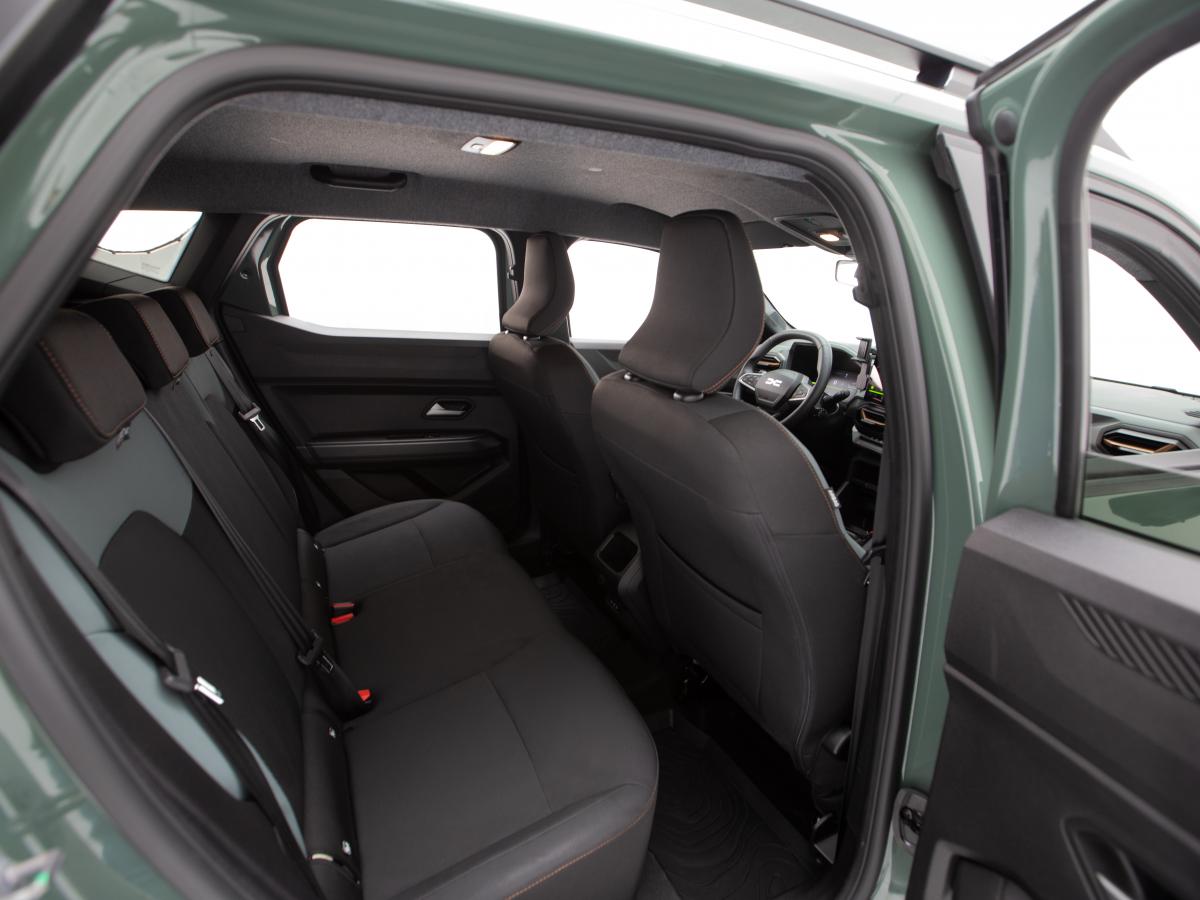 dacia-duster-2025-hibrido-a-gasolina-1598cc