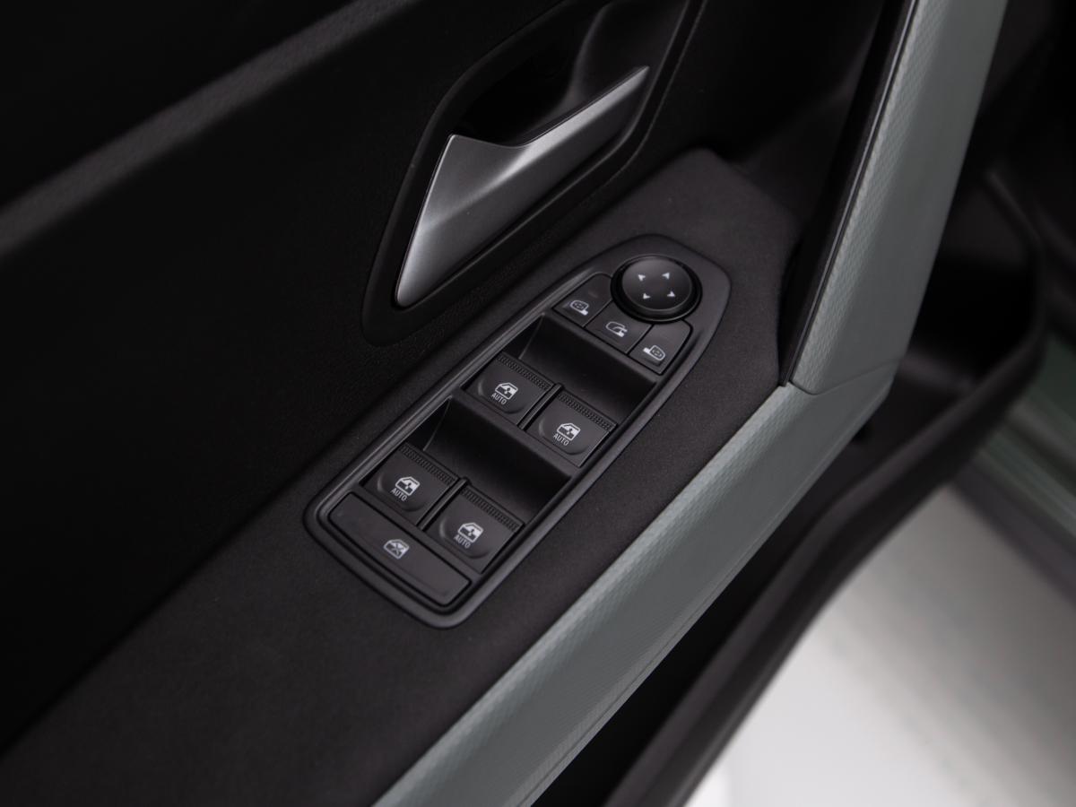 dacia-duster-2025-hibrido-a-gasolina-1598cc