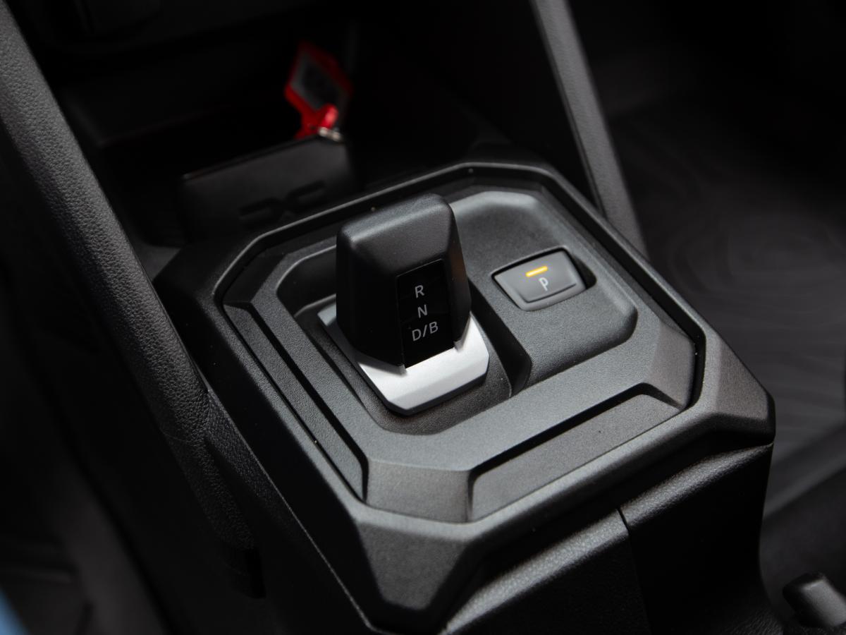 dacia-duster-2025-hibrido-a-gasolina-1598cc