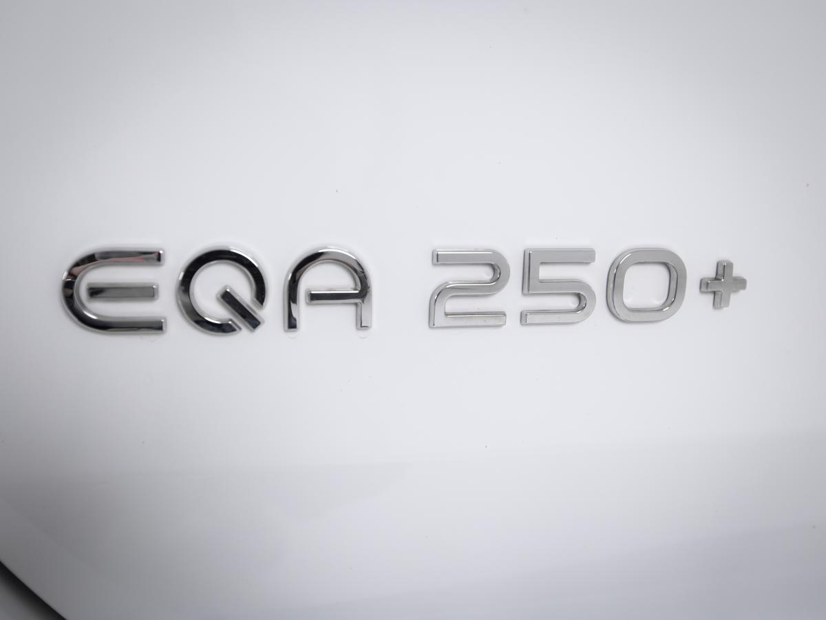 mercedes-benz-eqa-2025-eletrico-0cc