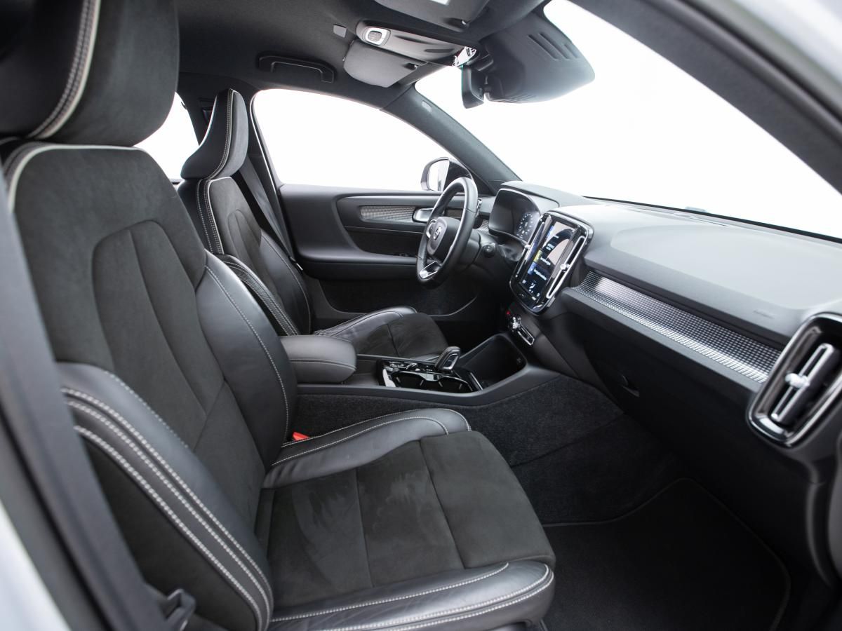 volvo-xc40-2022-hibrido-a-gasolina-1477cc