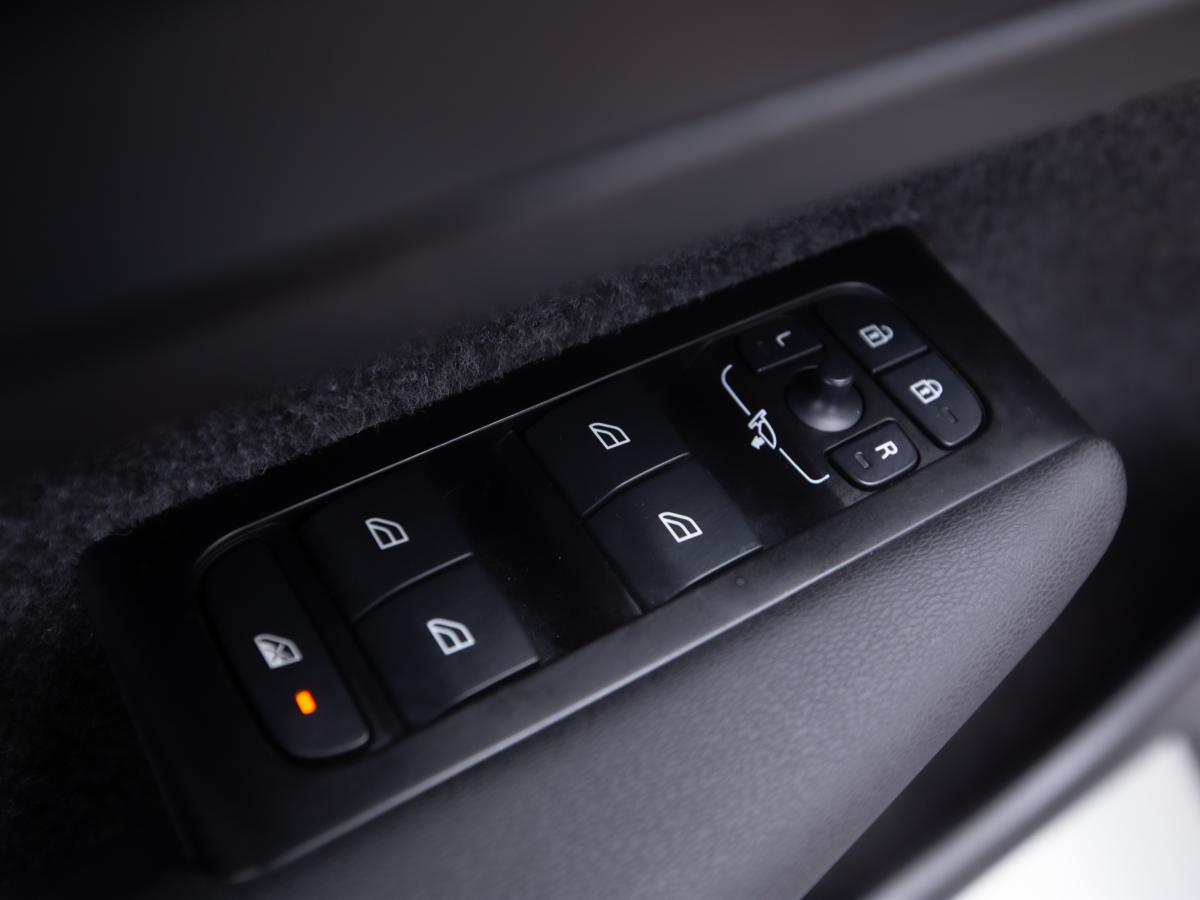 volvo-xc40-2022-hibrido-a-gasolina-1477cc