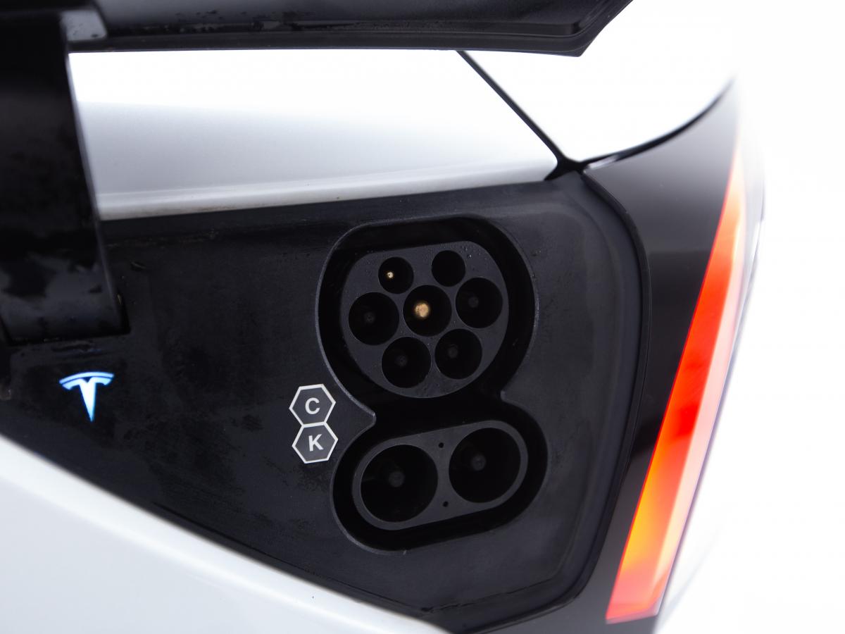 tesla-model-y-2023-eletrico-0cc