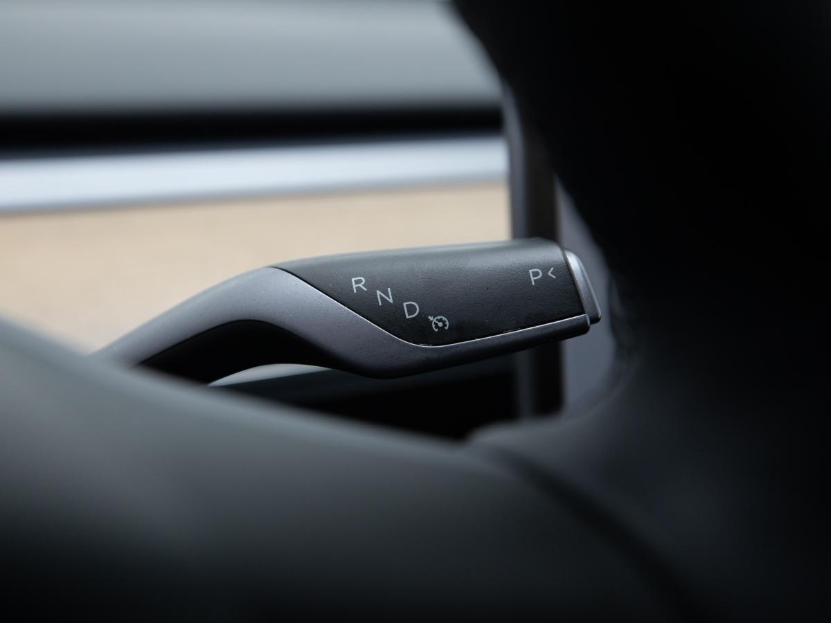 tesla-model-y-2023-eletrico-0cc
