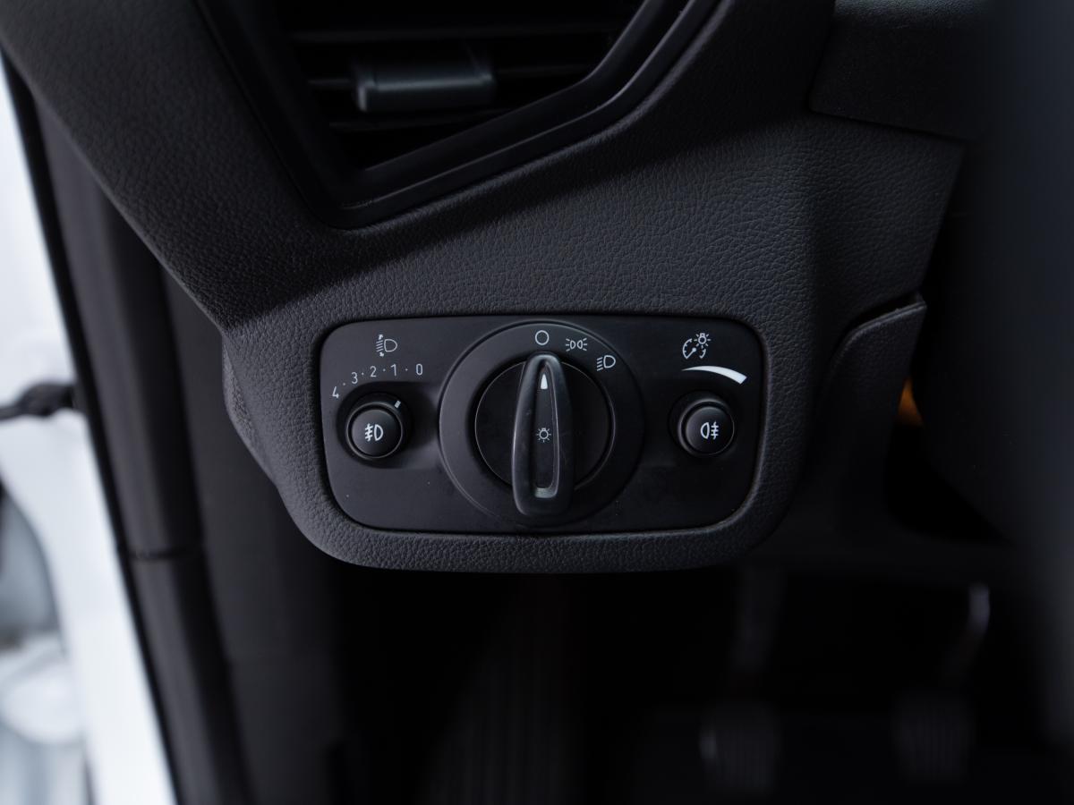 ford-kuga-2016-gasolina-1499cc