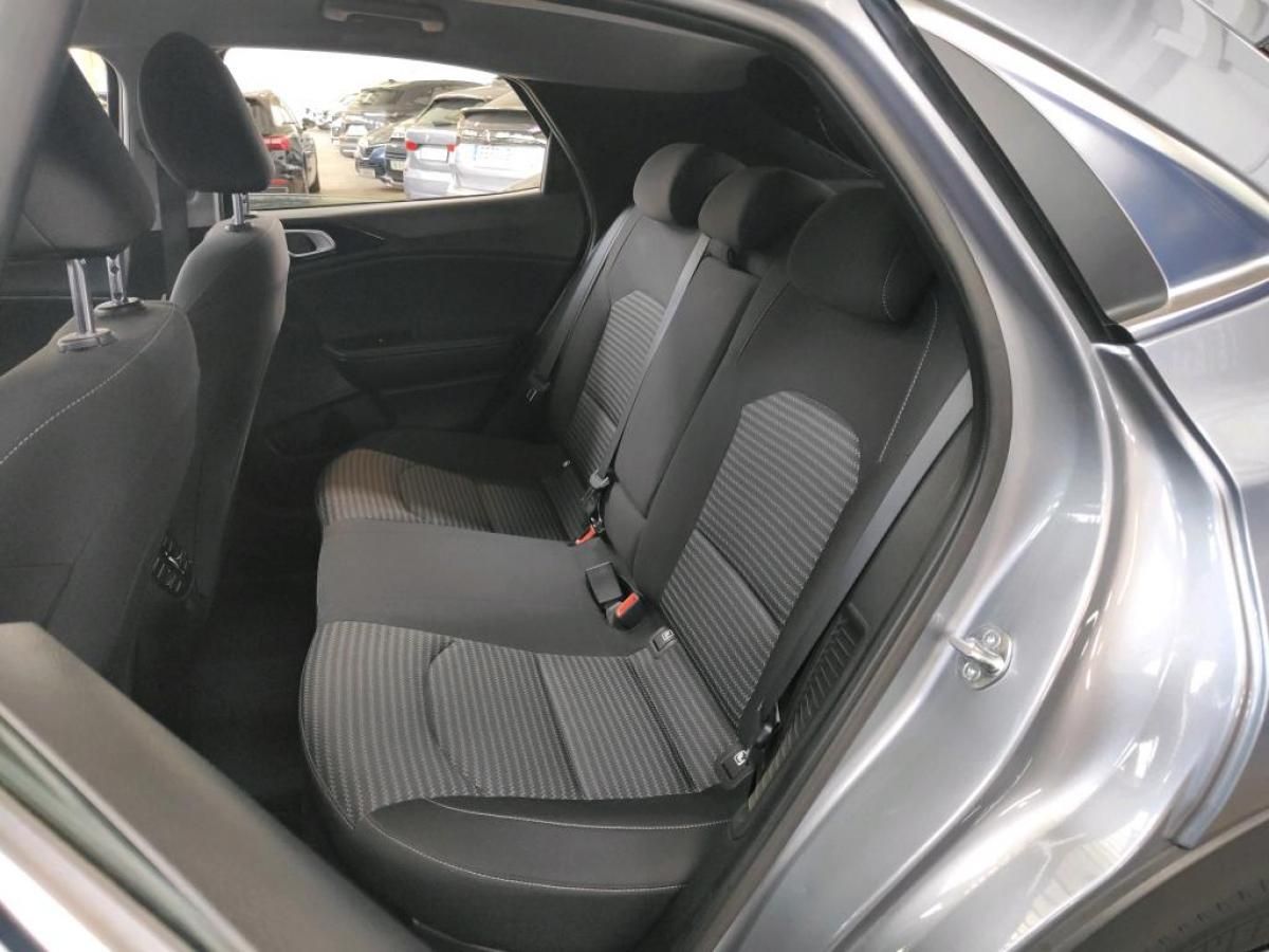 kia-xceed-2024-hibrido-a-gasolina-1580cc