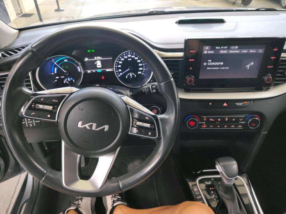 kia-xceed-2024-hibrido-a-gasolina-1580cc