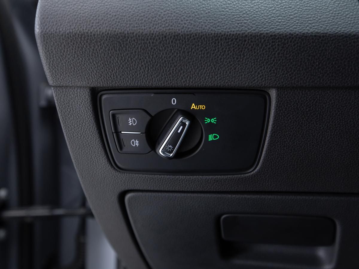 volkswagen-passat-variant-2022-diesel-1968cc