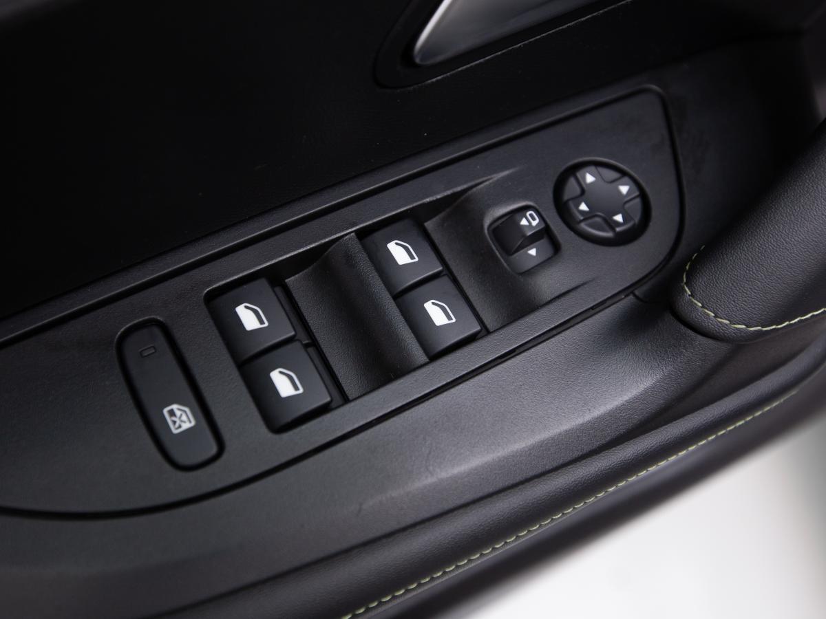 peugeot-2008-2022-diesel-1499cc