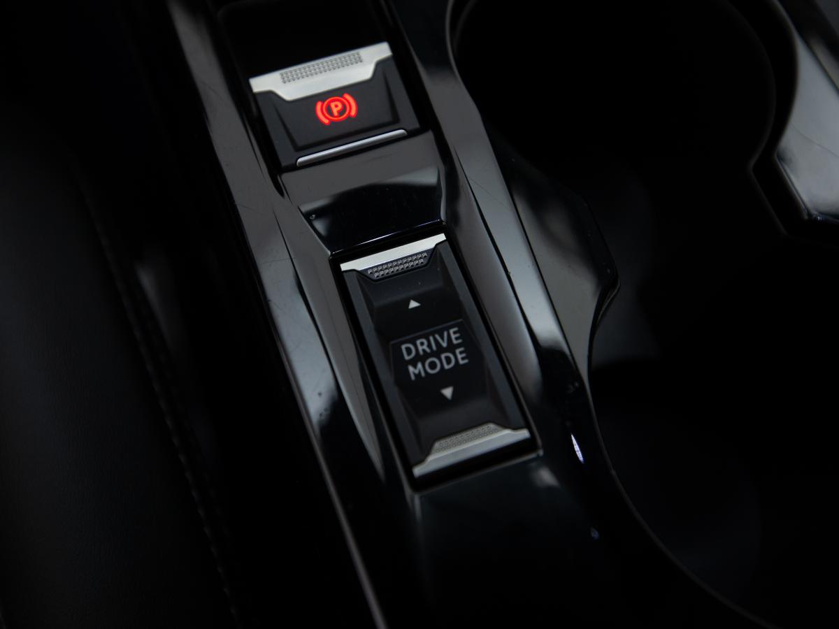 peugeot-2008-2022-diesel-1499cc
