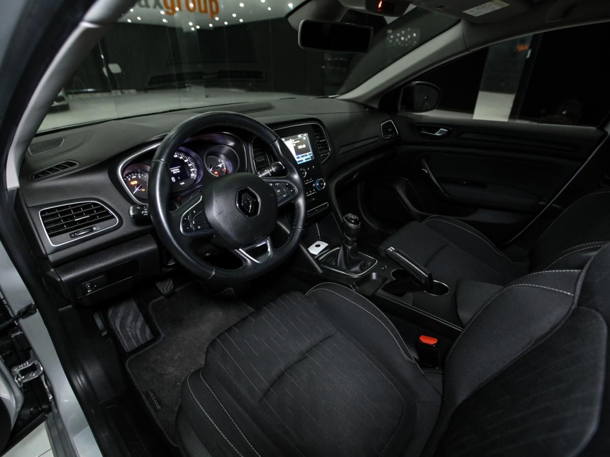 renault-megane-sport-tourer-2020-diesel-1461cc
