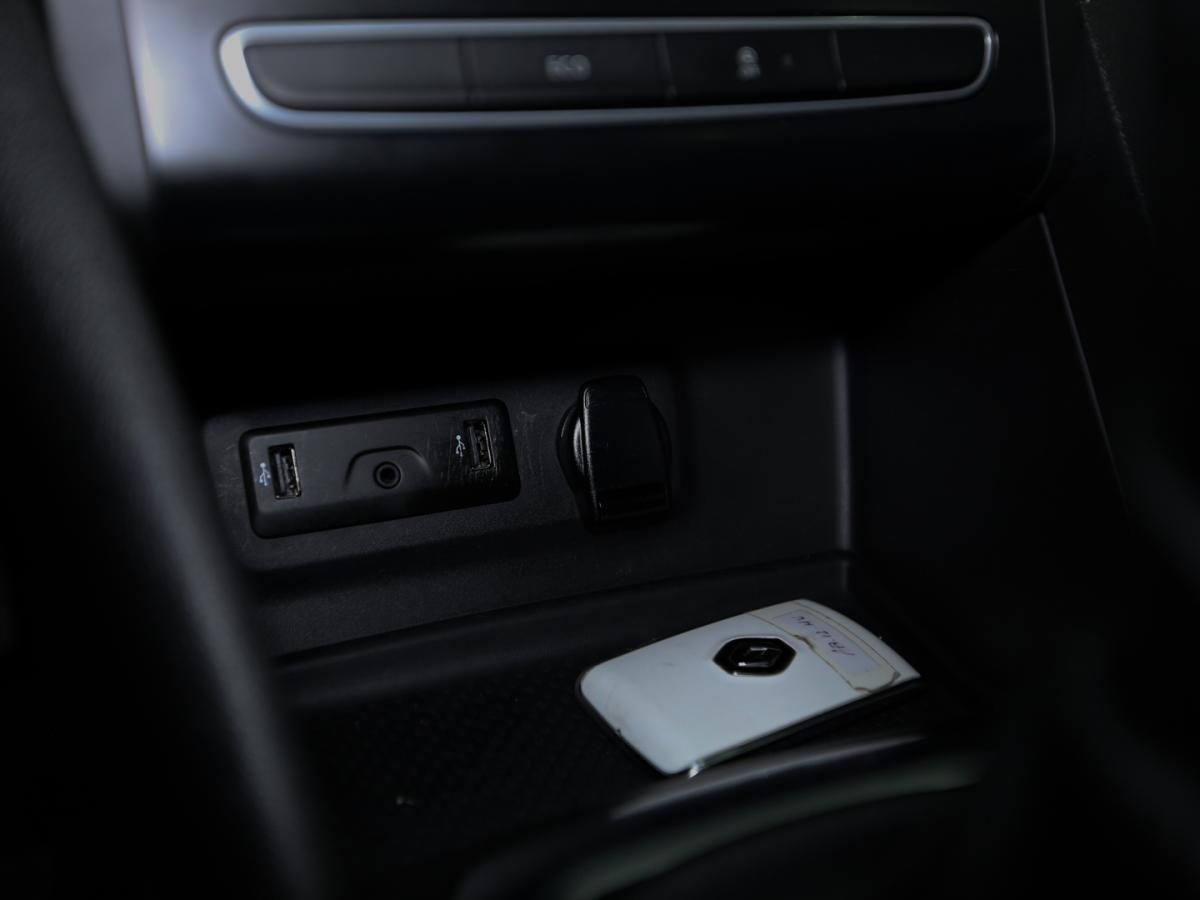 renault-megane-sport-tourer-2020-diesel-1461cc