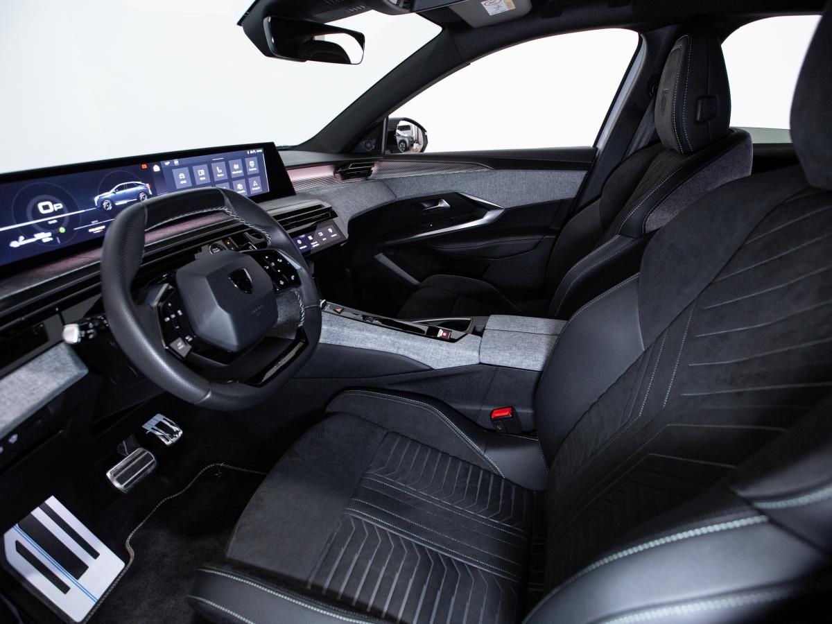 peugeot-e-3008-2025-eletrico-0cc