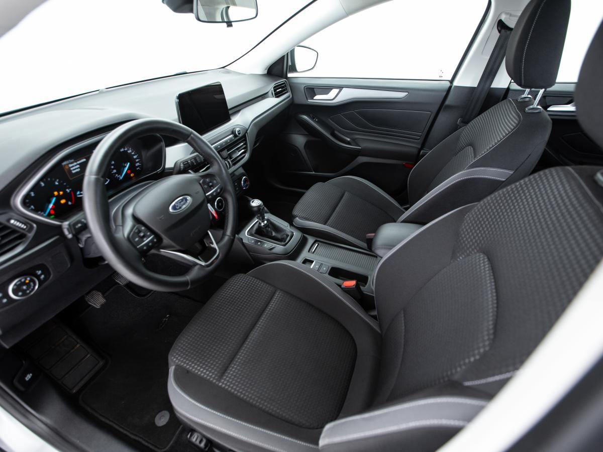 ford-focus-2022-diesel-1499cc