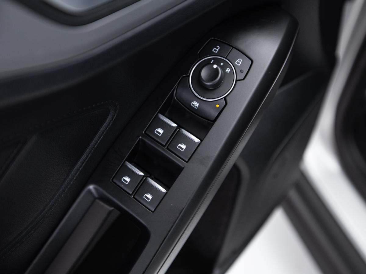 ford-focus-2022-diesel-1499cc