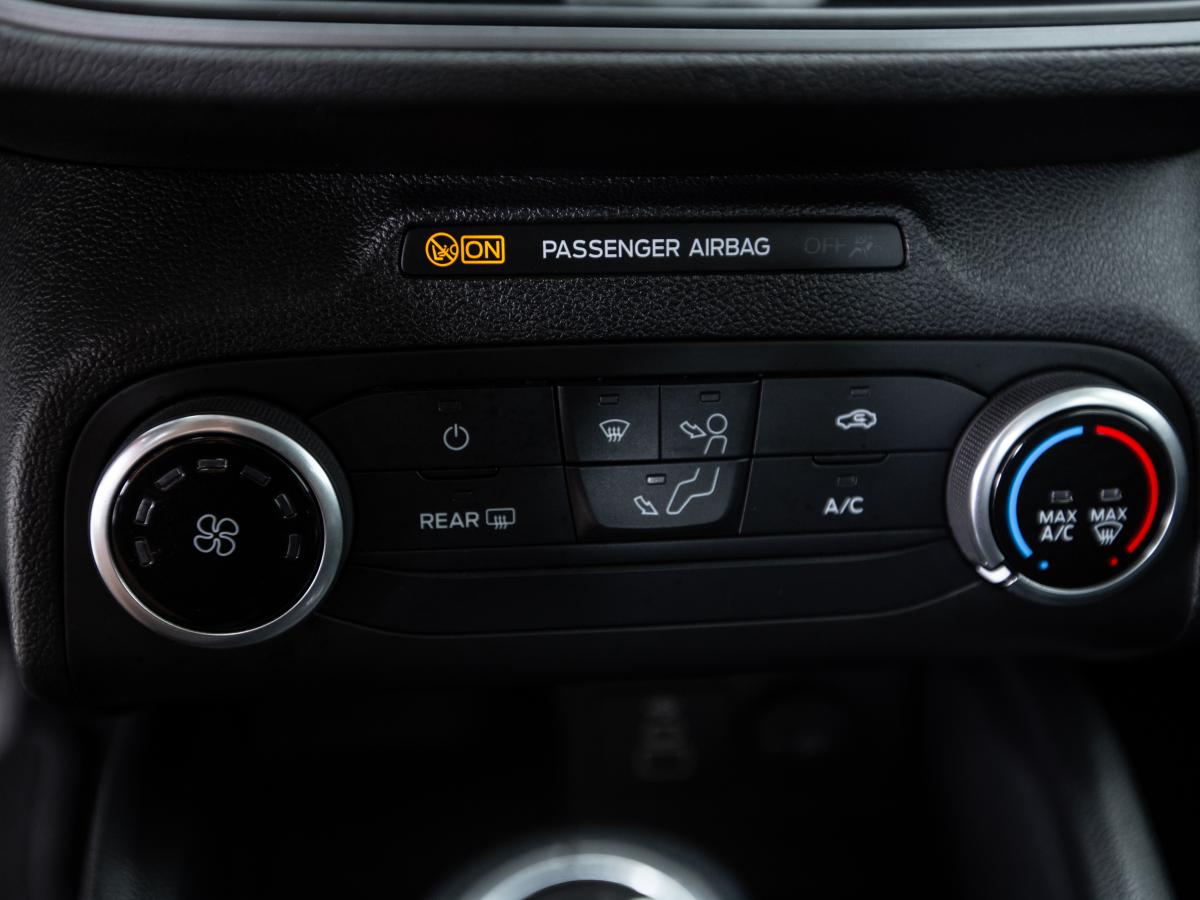 ford-focus-2022-diesel-1499cc