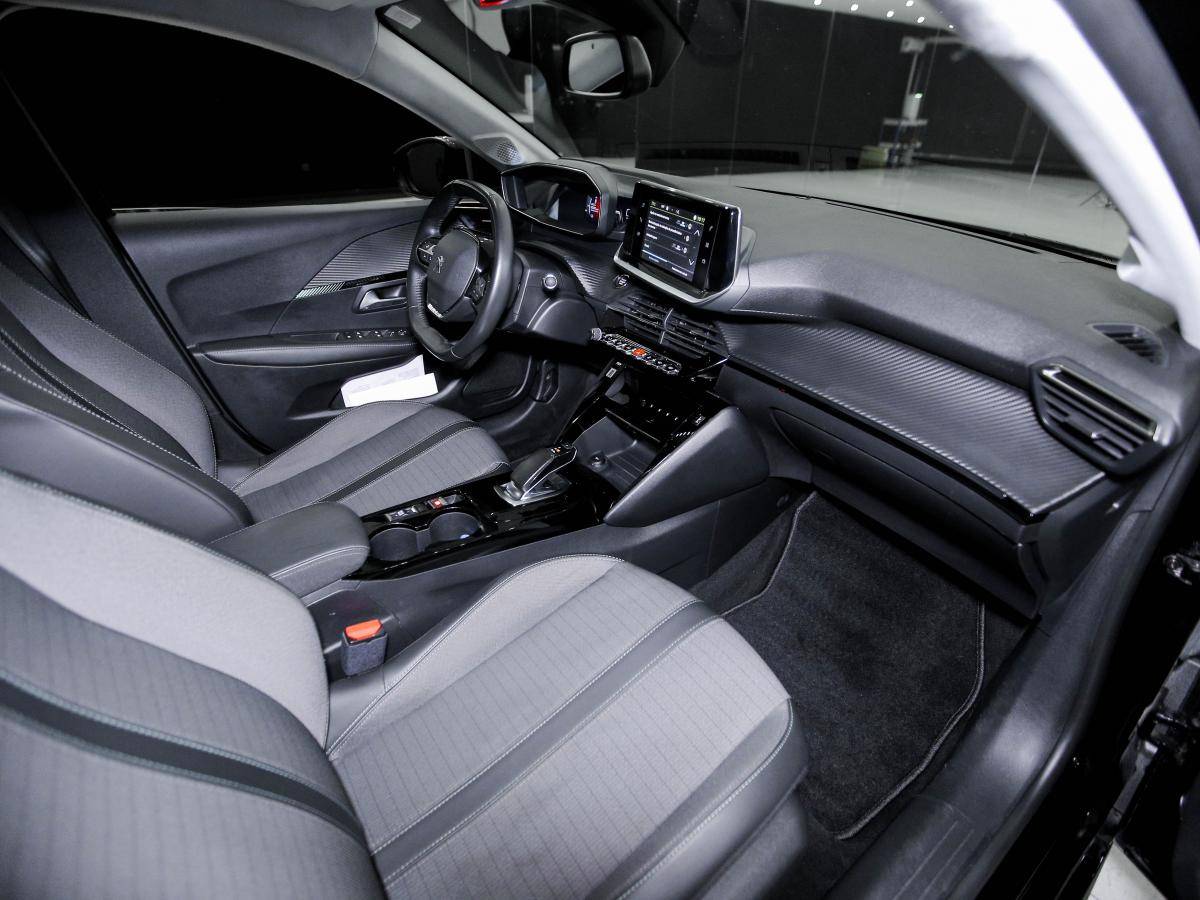 peugeot-e-208-2021-eletrico-0cc