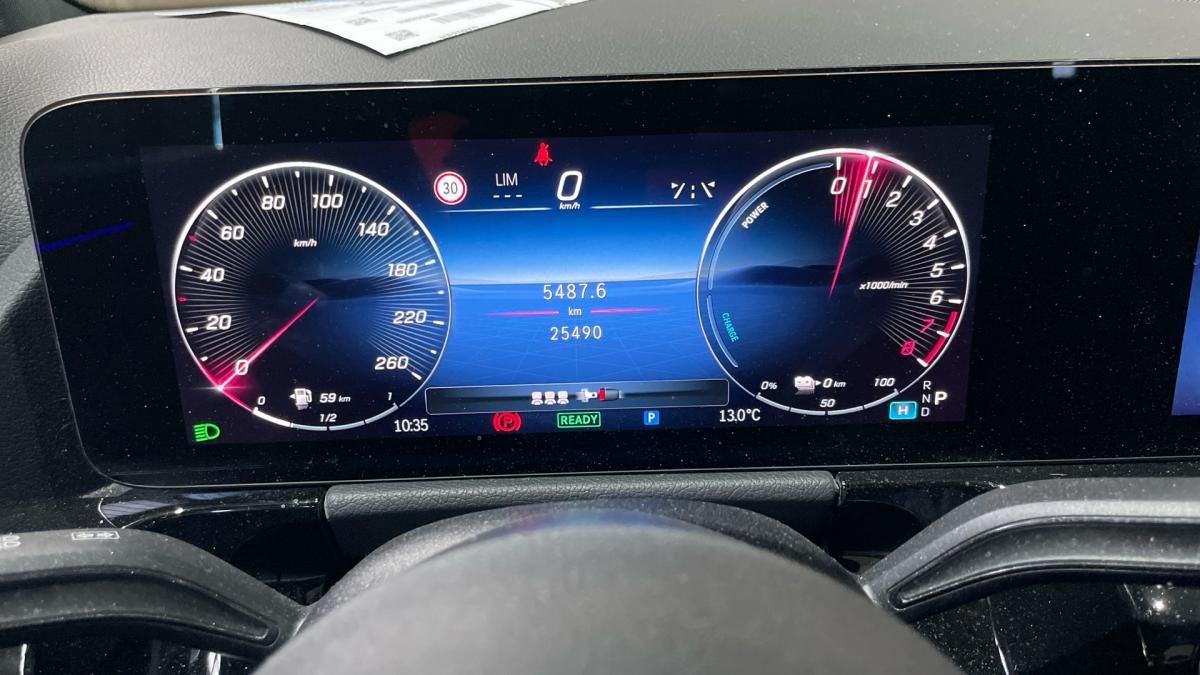 mercedes-benz-gla-2025-hibrido-a-gasolina-1332cc