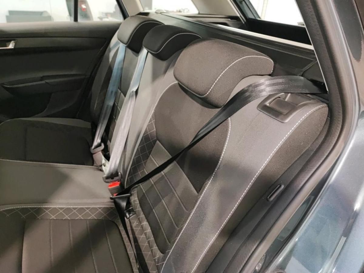 skoda-fabia-break-2021-gasolina-999cc