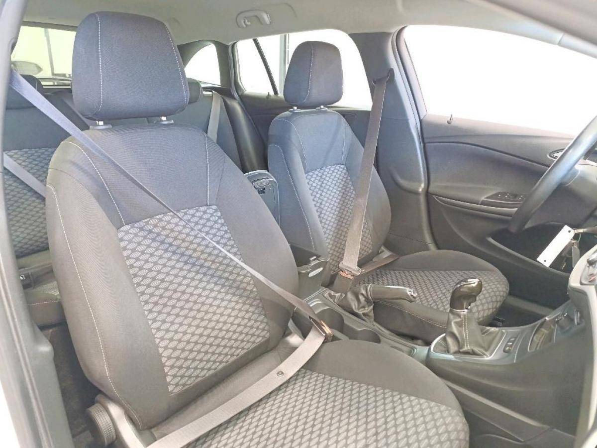 opel-astra-sport-tourer-2020-diesel-1496cc