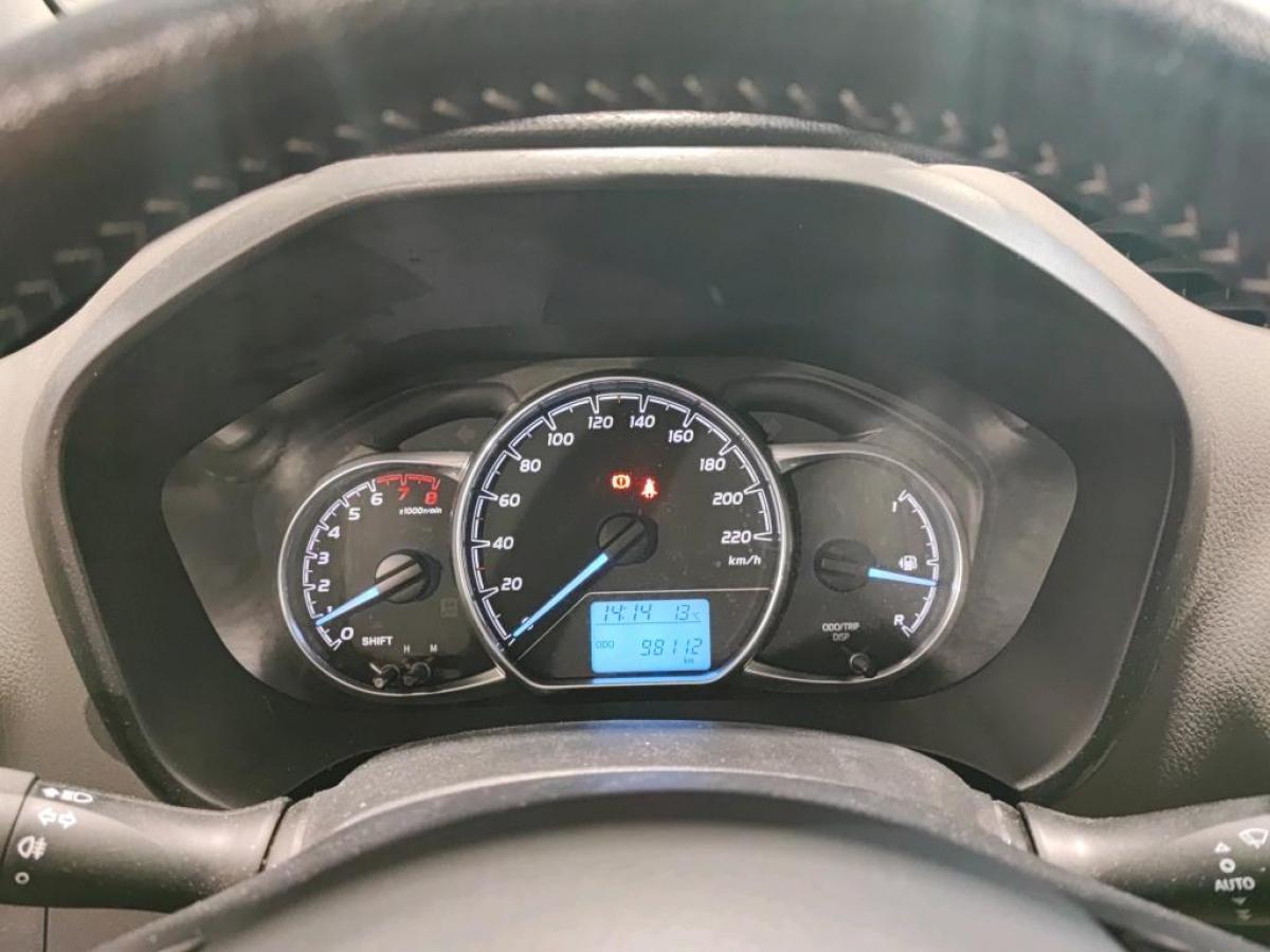 toyota-yaris-2020-gasolina-998cc