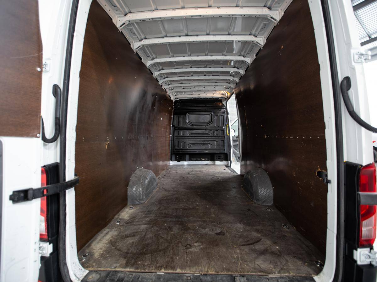 volkswagen-crafter-2022-diesel-1968cc