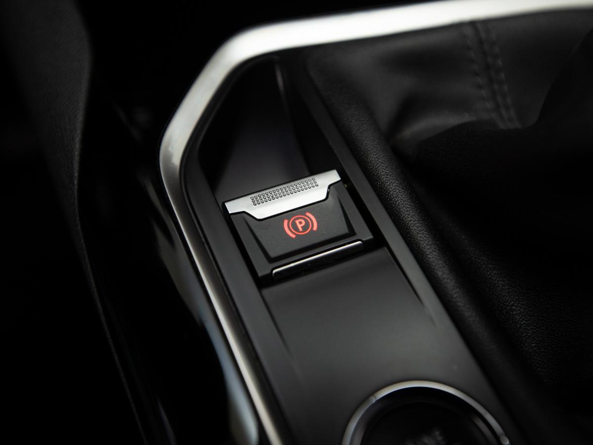 peugeot-3008-2022-diesel-1499cc