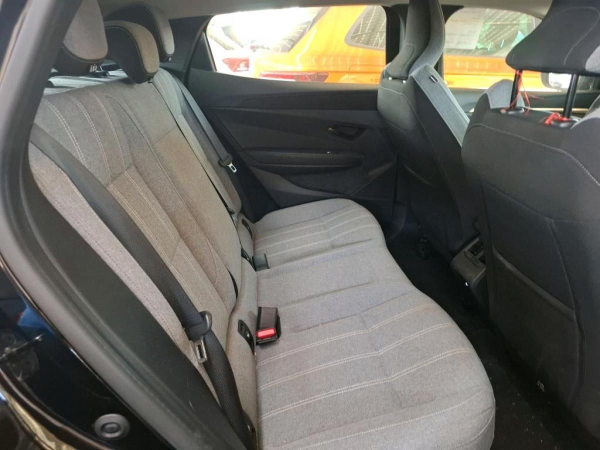 renault-megane-e-tech-2023-eletrico-0cc