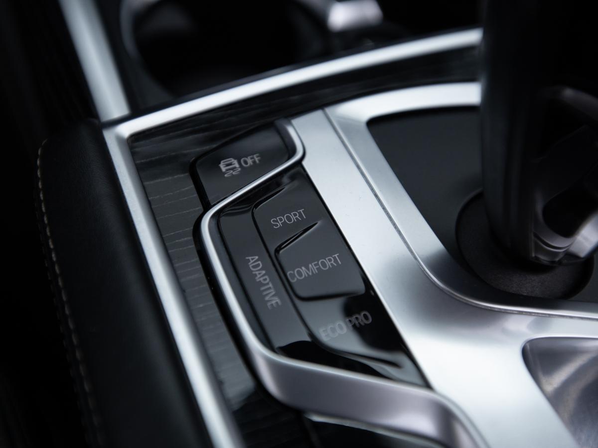 bmw-serie-7-2016-diesel-2993cc