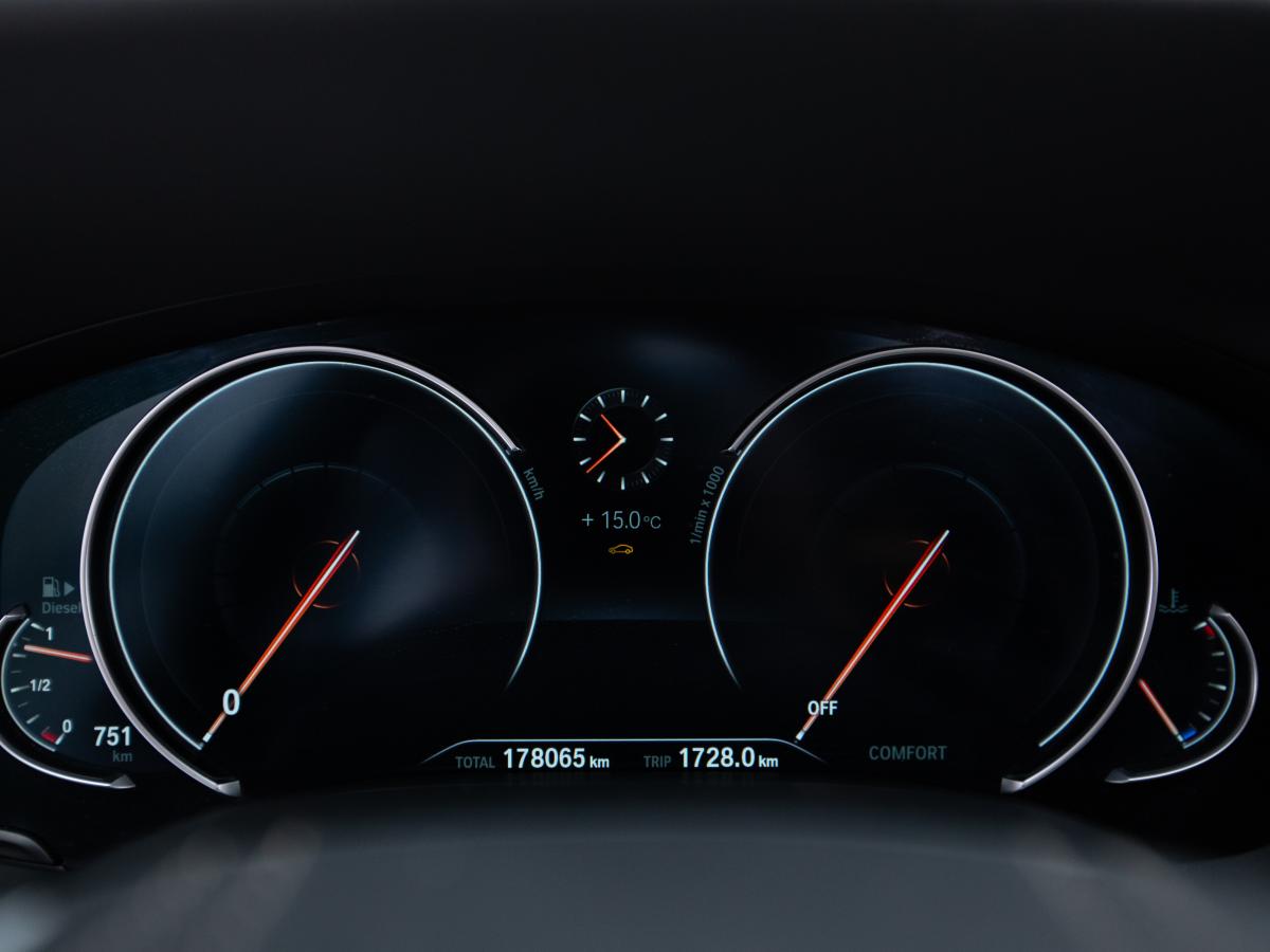 bmw-serie-7-2016-diesel-2993cc