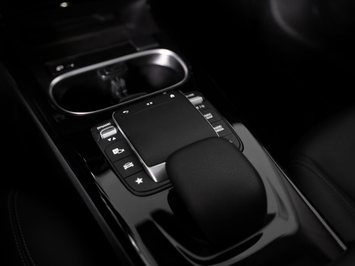 mercedes-benz-cla-2022-hibrido-a-gasolina-1332cc