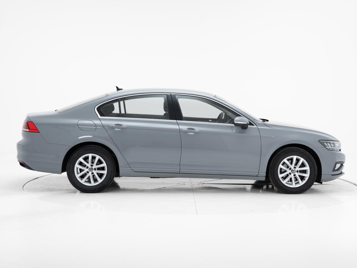 volkswagen-passat-2022-diesel-1968cc